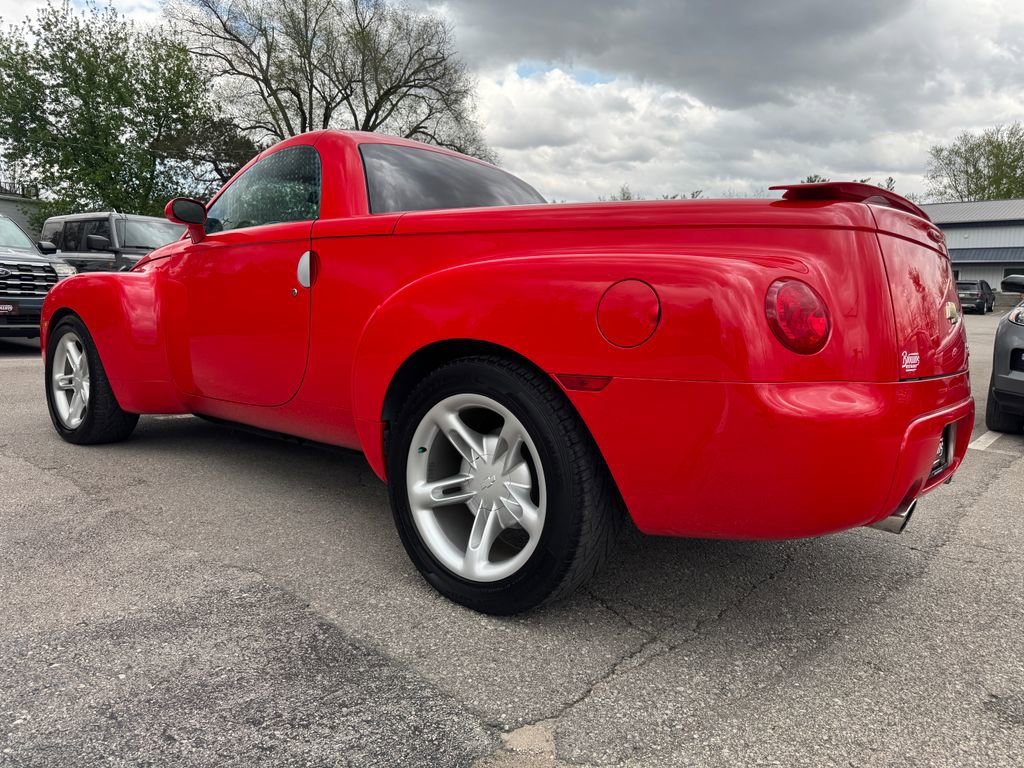 Used 2003 Chevrolet SSR RWD image 33
