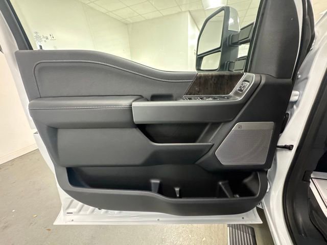 New 2026 Ford F250 Lariat w/ Lariat Premium Package image 15