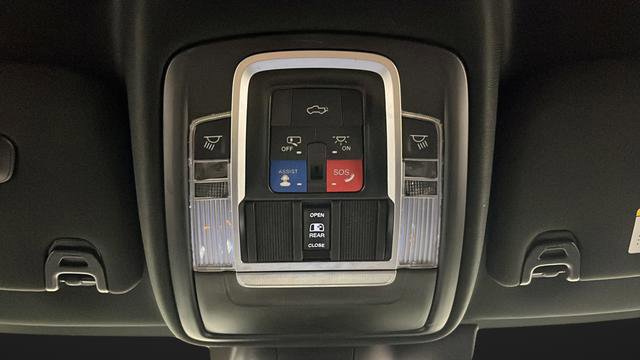 Used 2023 RAM 2500 Limited AWD/4WD image 32