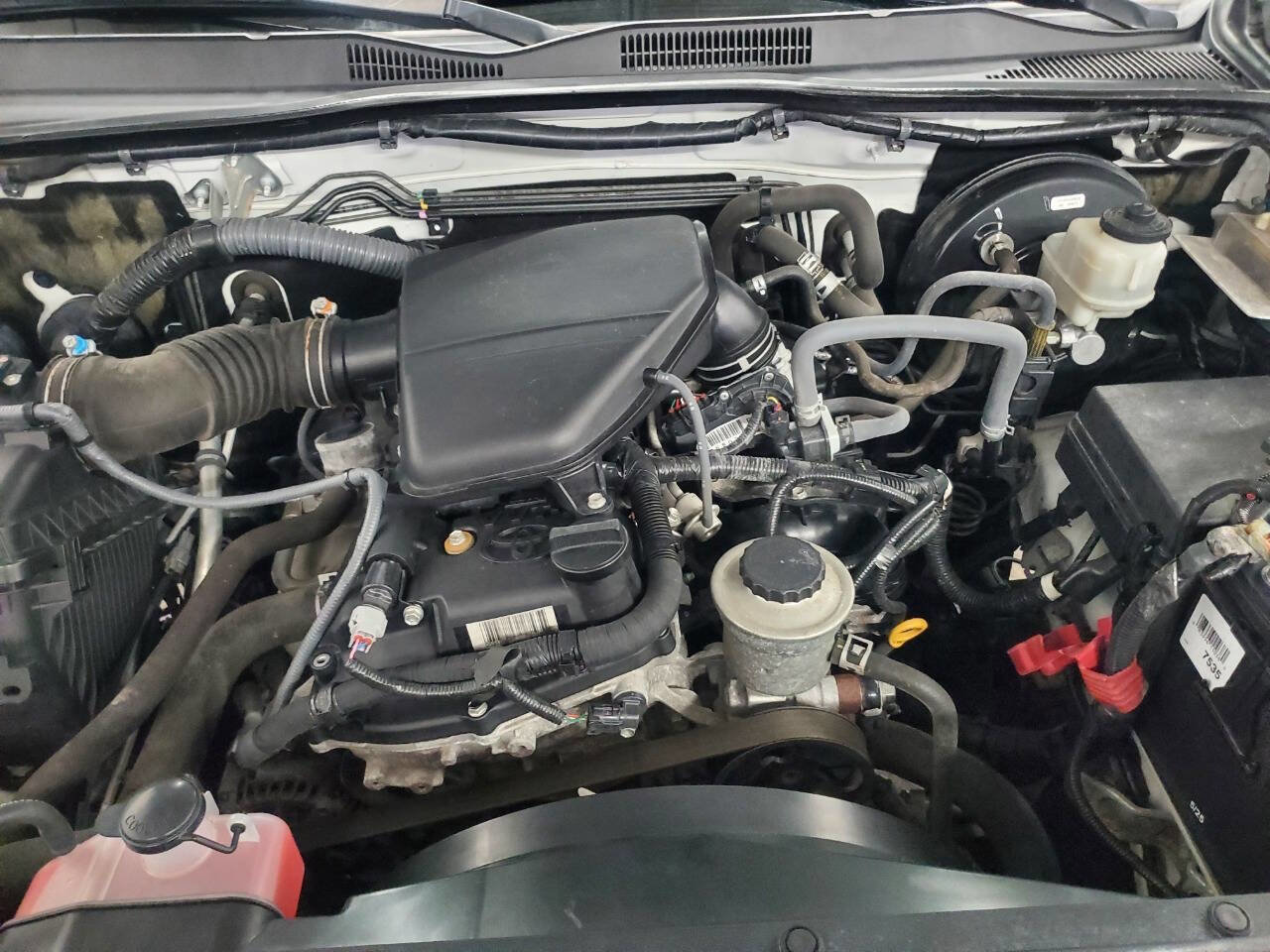 Used 2016 Toyota Tacoma SR5 image 4