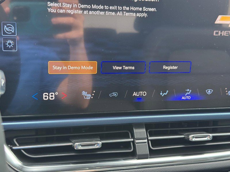 New 2026 Chevrolet Equinox EV LT image 16