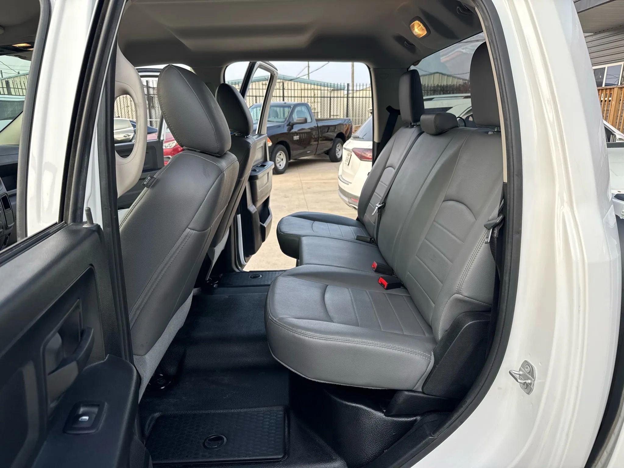 Used 2016 RAM 1500 Tradesman RWD image 29