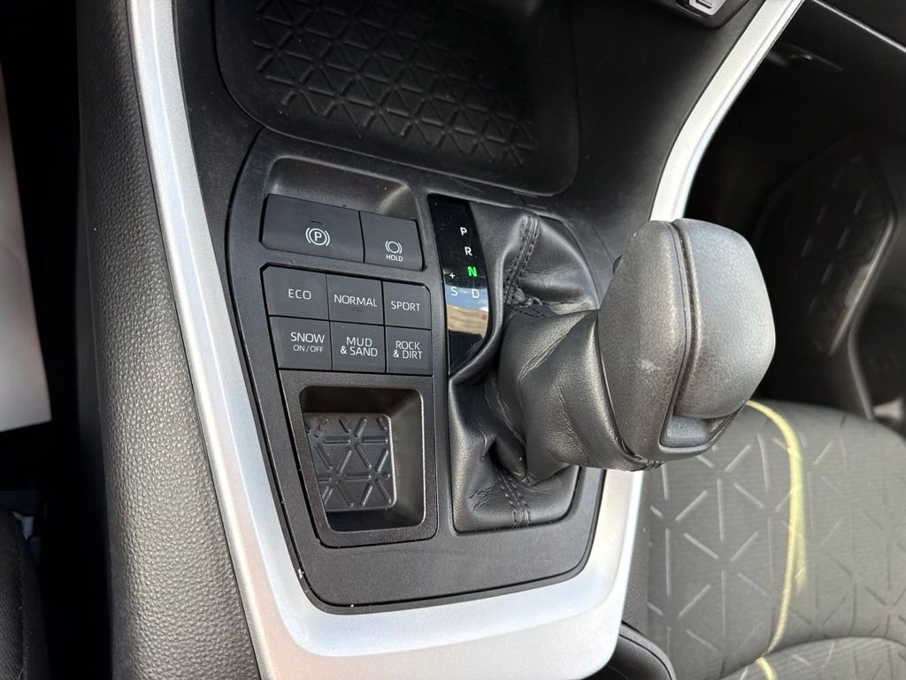 Used 2023 Toyota RAV4 XLE w/ Convenience Package AWD/4WD image 15