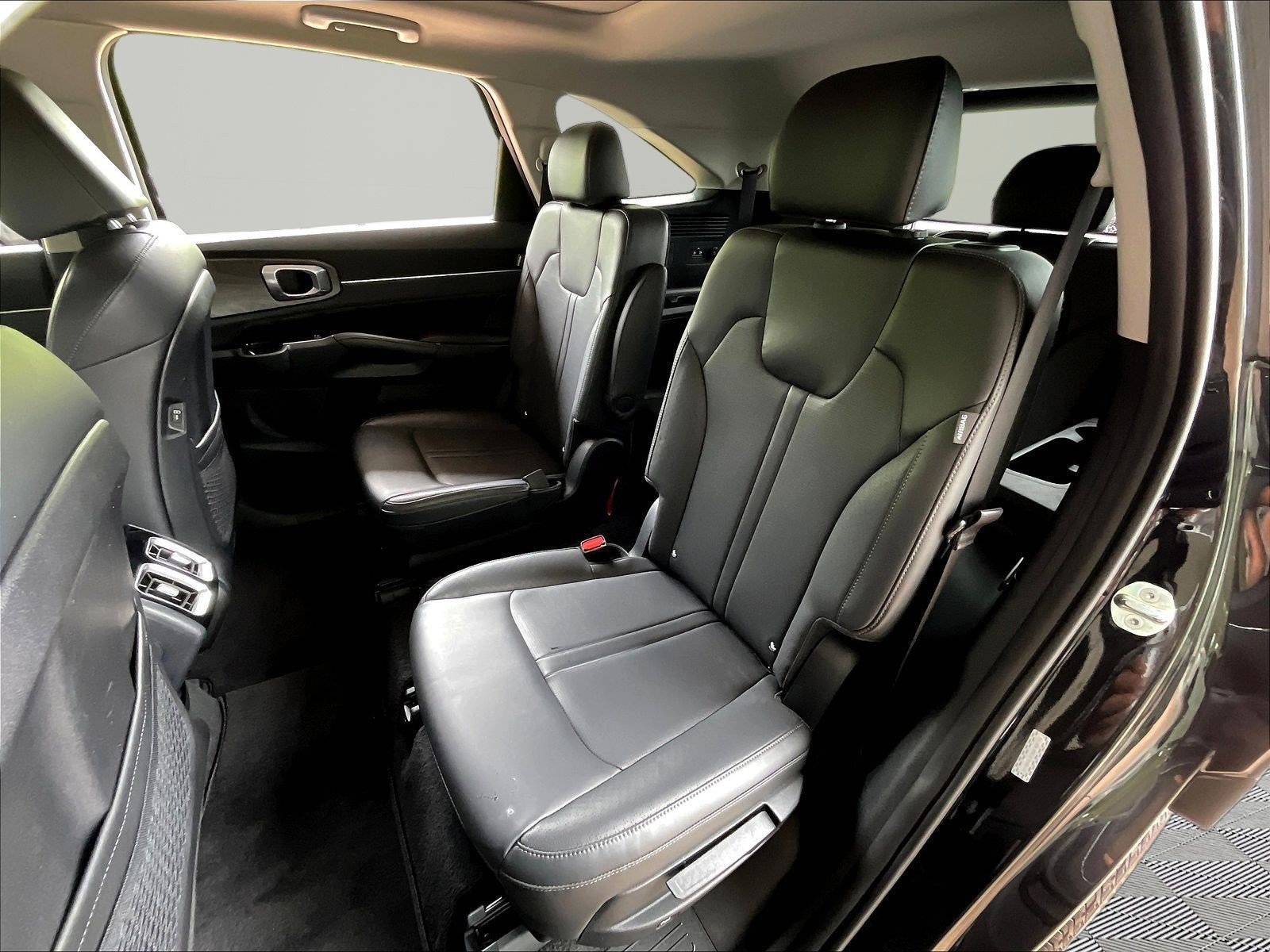Used 2024 Kia Sorento SX AWD/4WD image 21