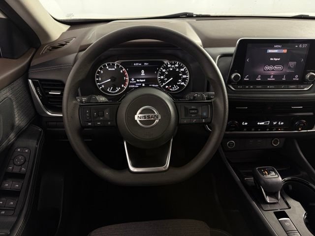 Used 2021 Nissan Rogue SV FWD image 21