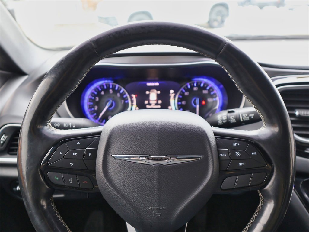 Used 2019 Chrysler Pacifica Touring-L Plus w/ S Appearance Package image 26