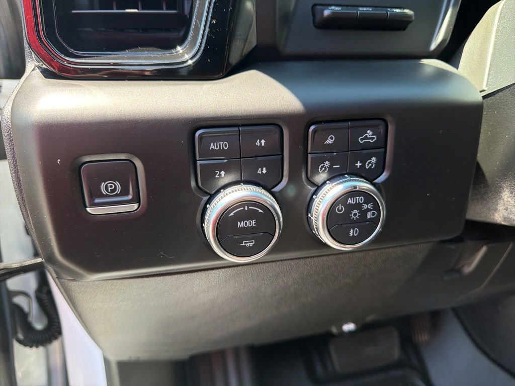 Used 2024 GMC Sierra 2500 AT4 w/ AT4 Premium Plus Package AWD/4WD image 14