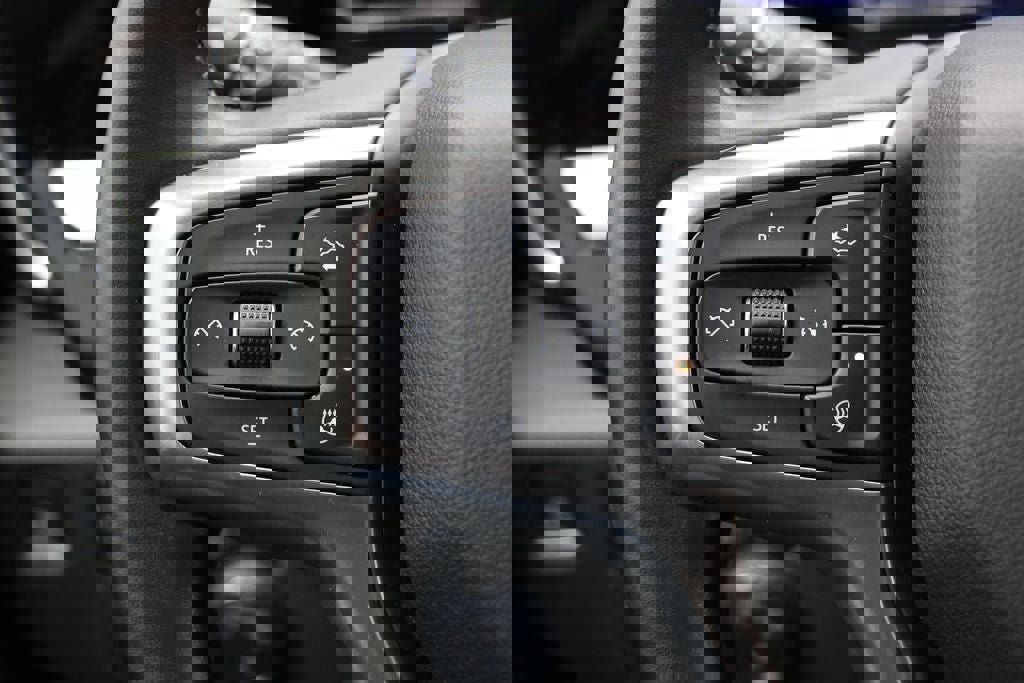 Used 2023 Chevrolet Silverado 1500 LT image 22