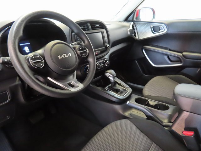 Used 2024 Kia Soul LX w/ Option Group 015 image 4