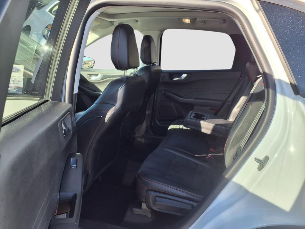 Used 2022 Ford Escape SEL w/ SEL Stealth AWD Package image 33