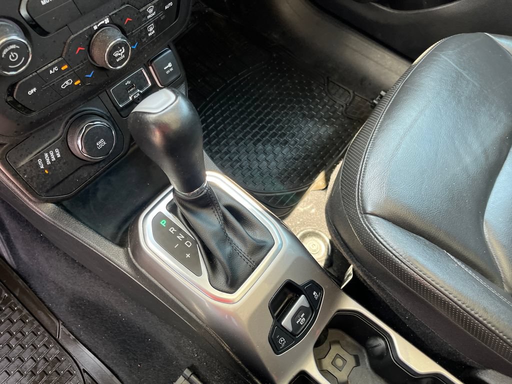 Used 2021 Jeep Renegade Limited w/ Sun & Sound Group AWD/4WD image 26