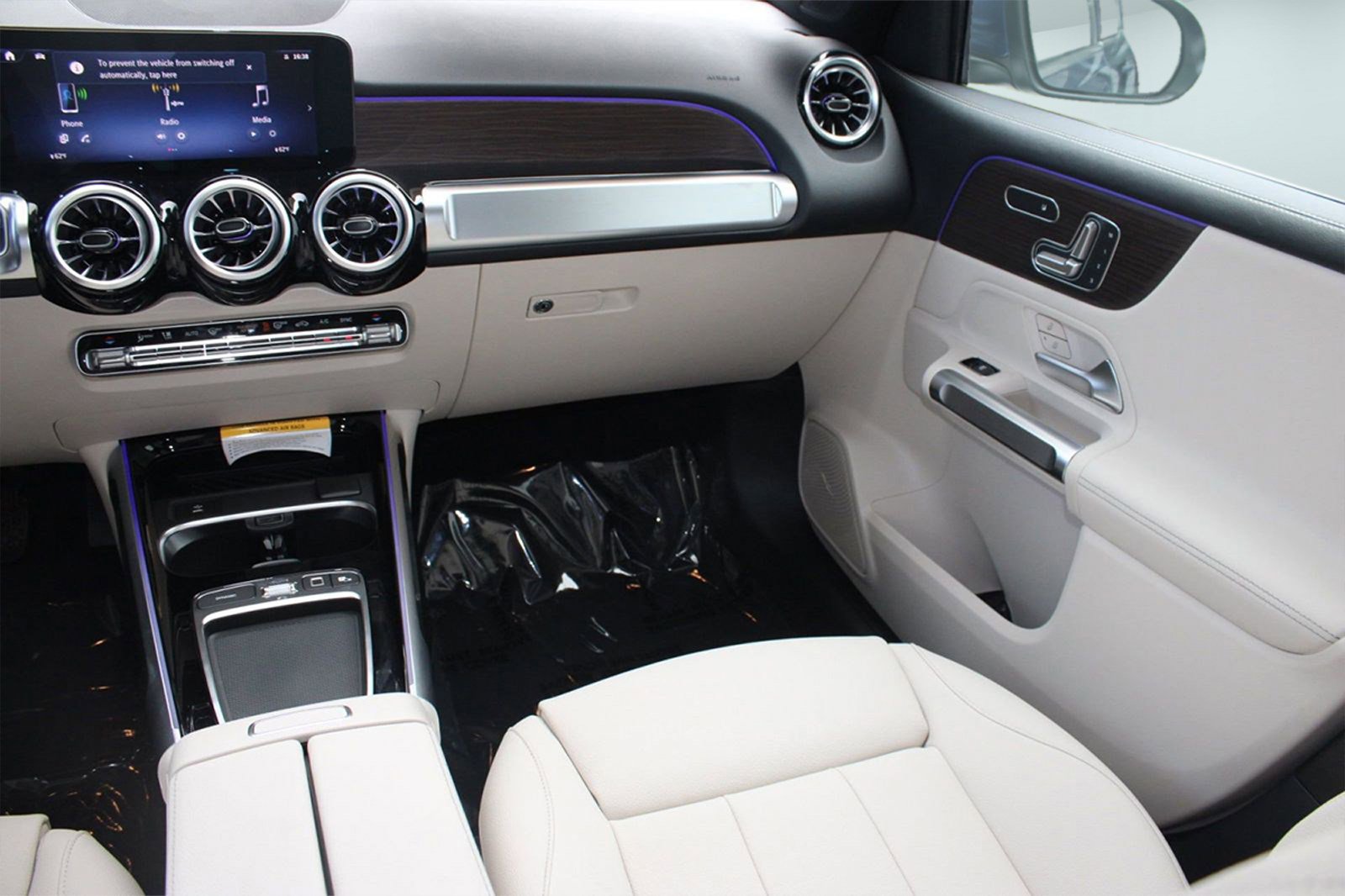 New 2026 Mercedes-Benz GLB 250 image 29
