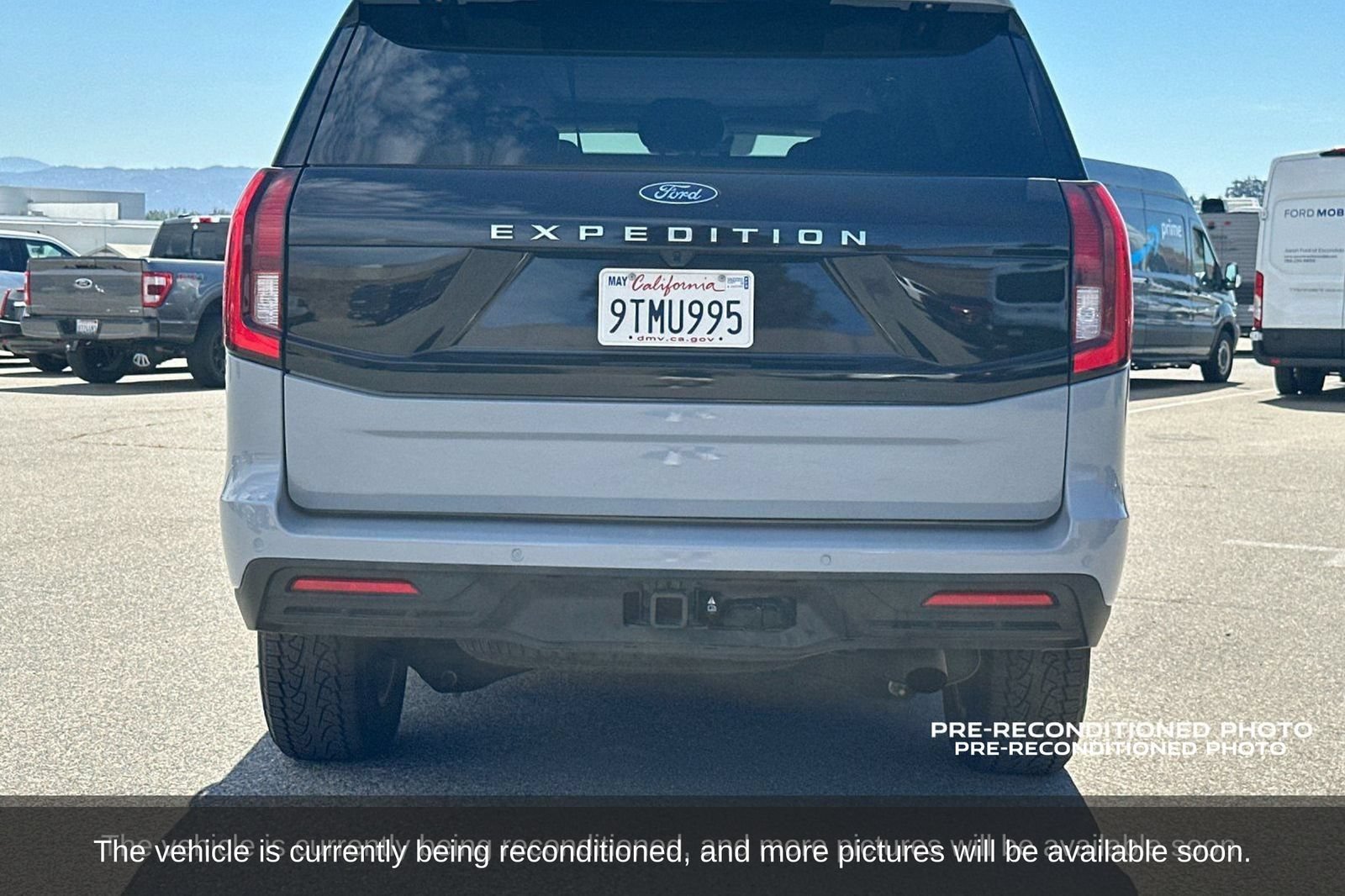 Used 2025 Ford Expedition Active AWD/4WD image 6