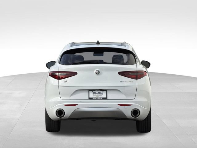 Used 2021 Alfa Romeo Stelvio Ti w/ Premium Package AWD/4WD image 9