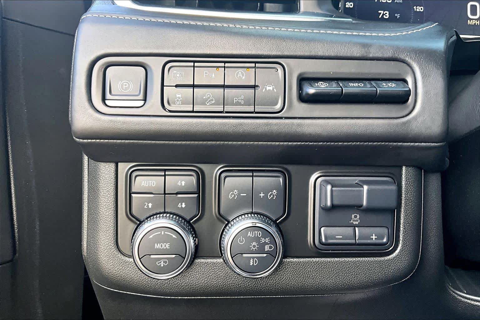 Used 2023 GMC Yukon XL Denali Ultimate image 36