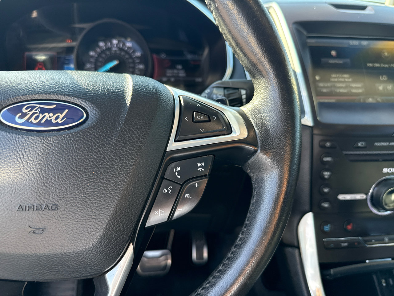 Used 2015 Ford Edge Sport w/ Equipment Group 401A FWD image 19