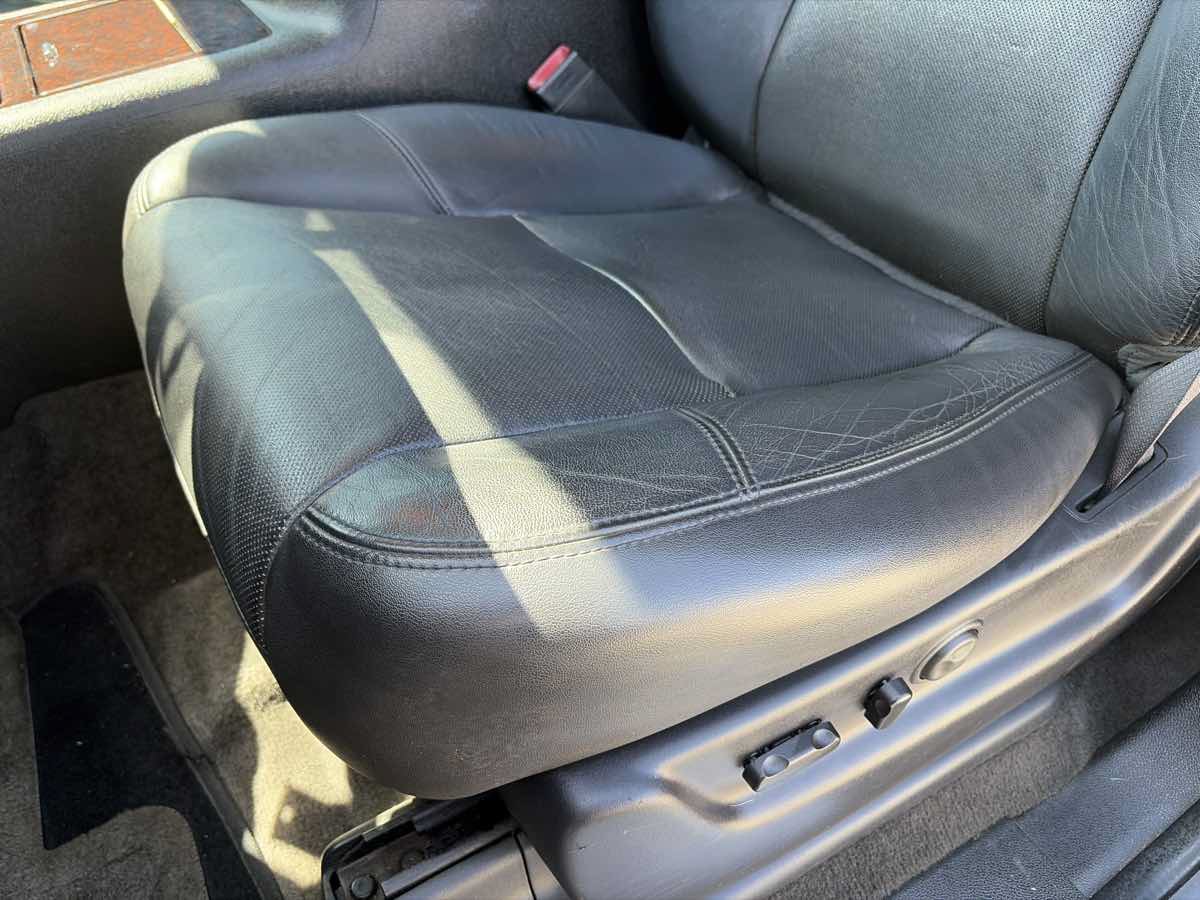 Used 2014 GMC Yukon Denali AWD/4WD image 9