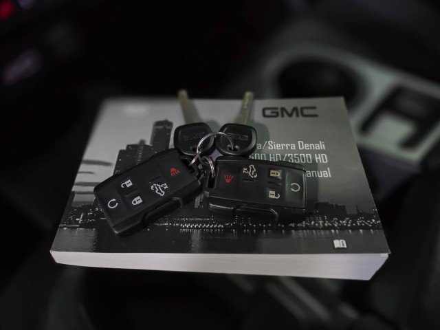 Used 2022 GMC Sierra 3500 SLE image 39