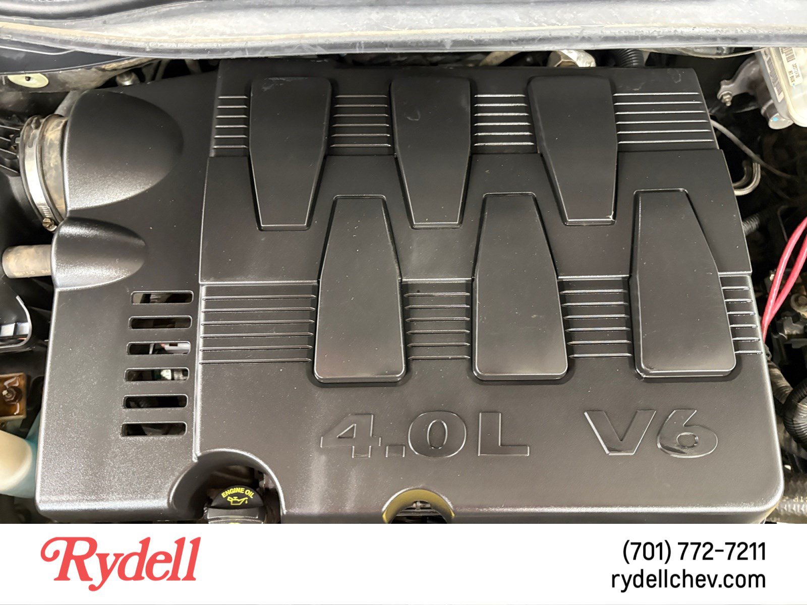 Used 2010 Chrysler Town & Country Touring Plus FWD image 20