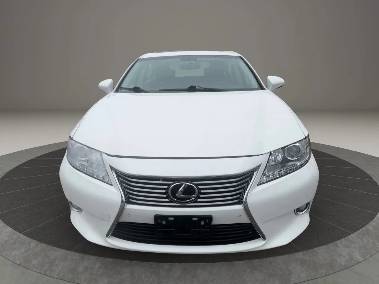 Used 2013 Lexus ES 350 w/ Luxury Pkg image 2