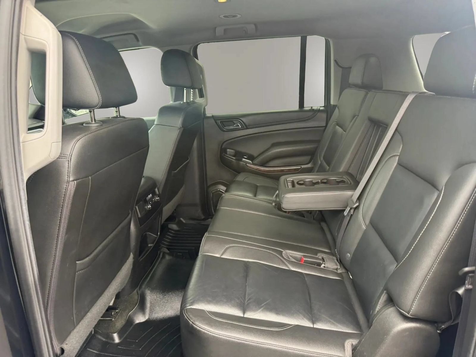 Used 2017 Chevrolet Suburban LT AWD/4WD image 35