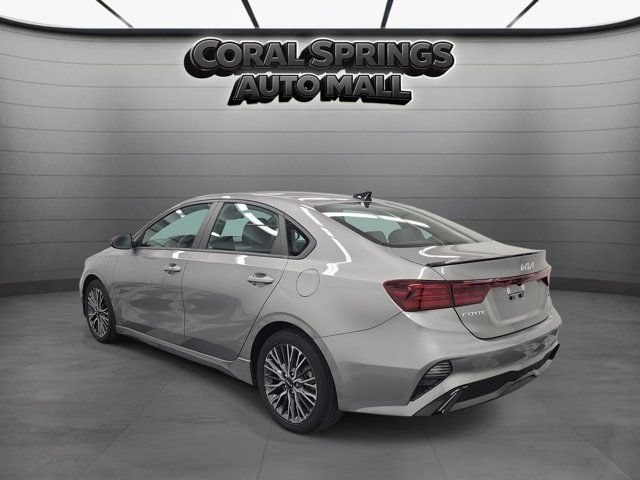 Used 2023 Kia Forte GT-Line FWD image 4