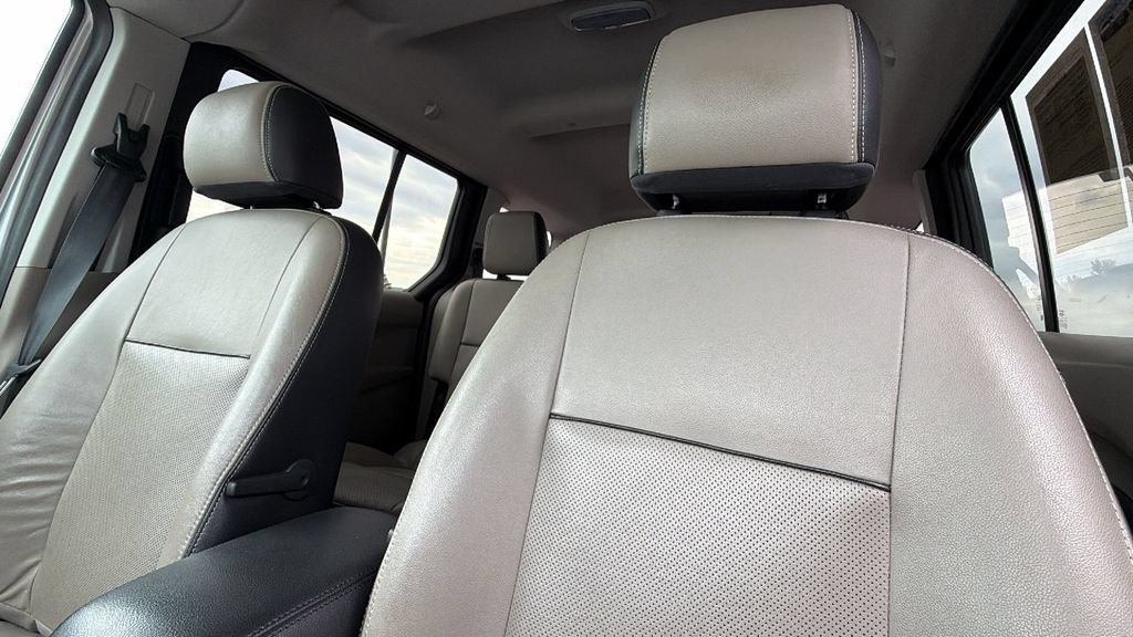 Used 2018 Ford Transit Connect Titanium FWD image 11