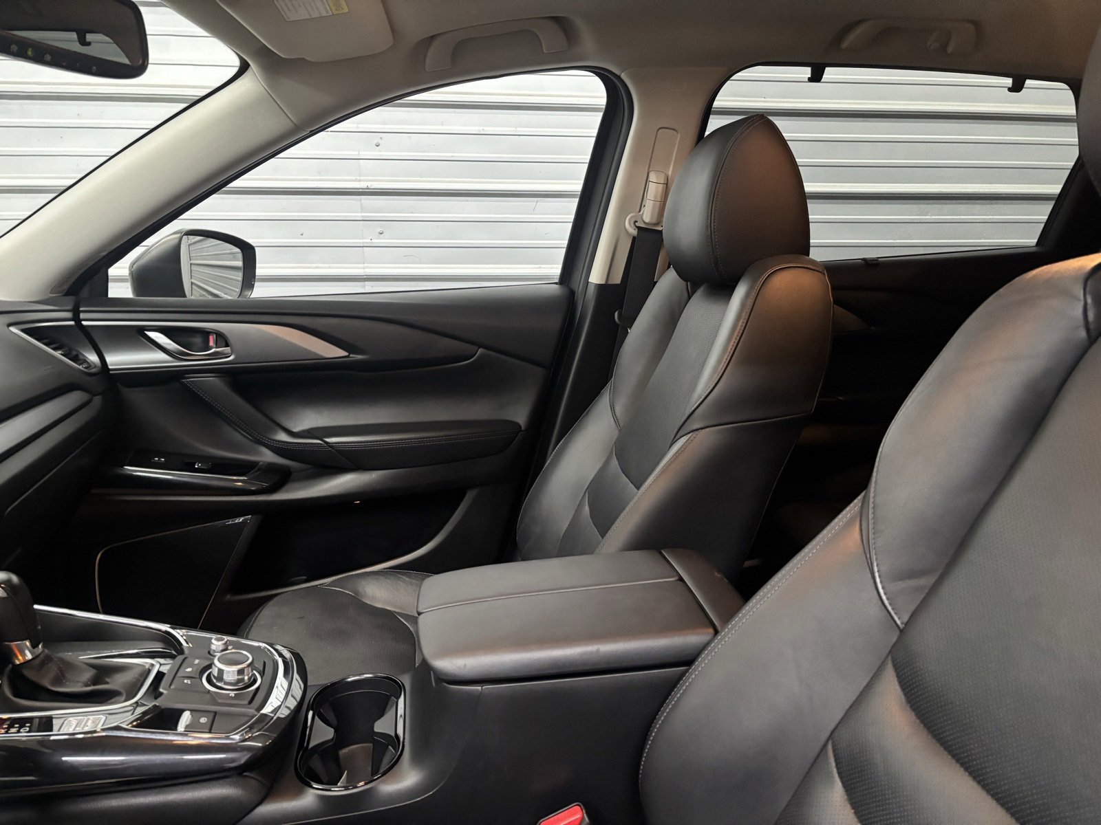 Used 2018 MAZDA CX-9 Touring w/ Touring Premium Package image 21