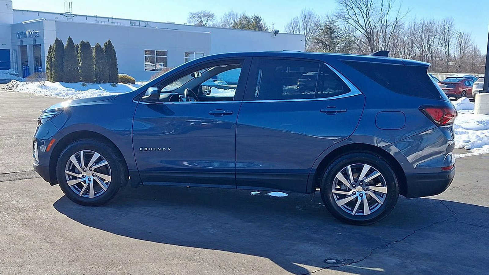 Certified 2024 Chevrolet Equinox LT w/ LPO, Floor Liner Package image 8