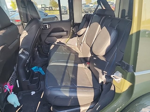 Used 2024 Jeep Wrangler Unlimited Rubicon 4xe AWD/4WD image 11