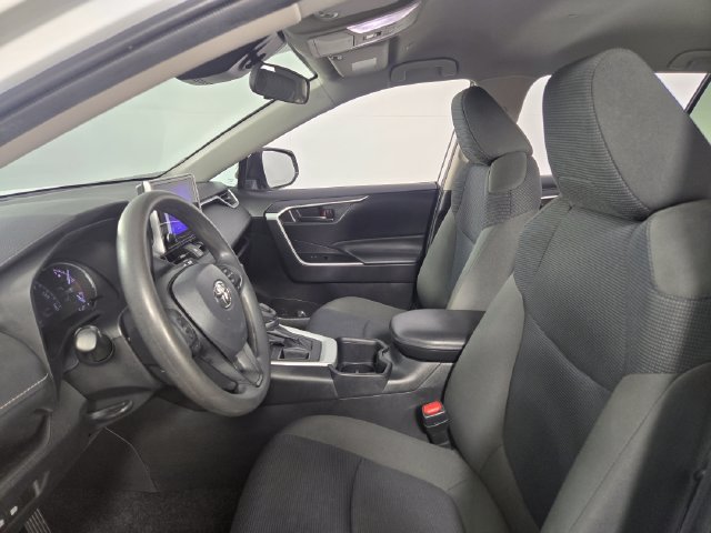 Used 2024 Toyota RAV4 LE FWD image 14