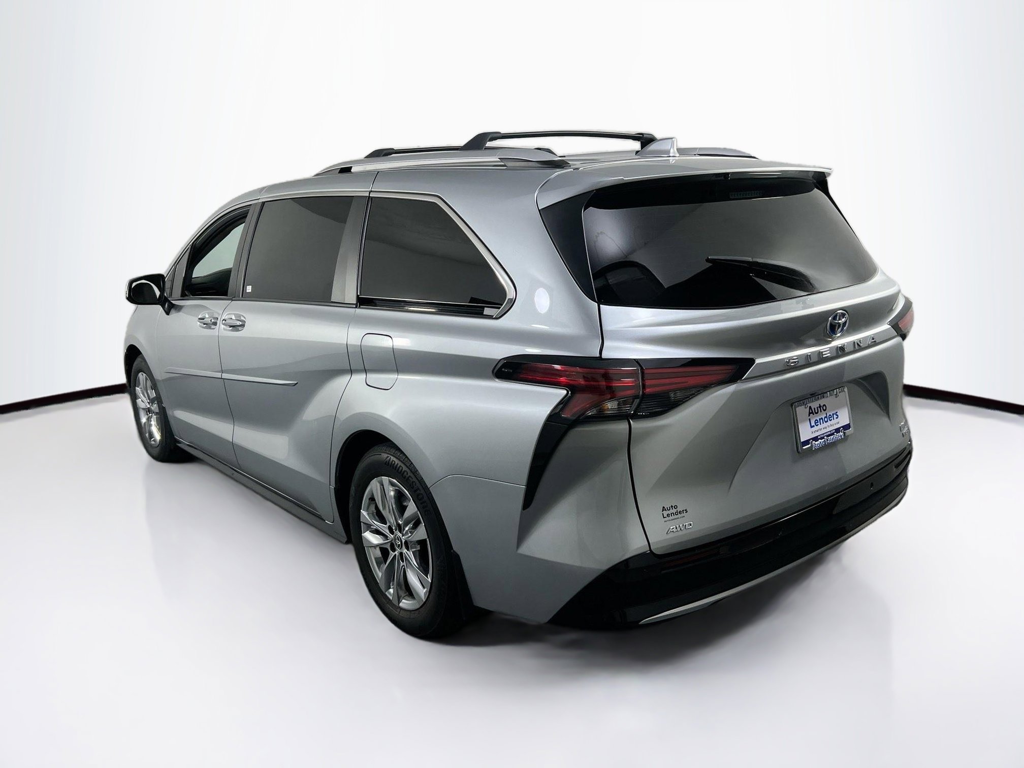 Used 2022 Toyota Sienna Limited AWD/4WD image 7
