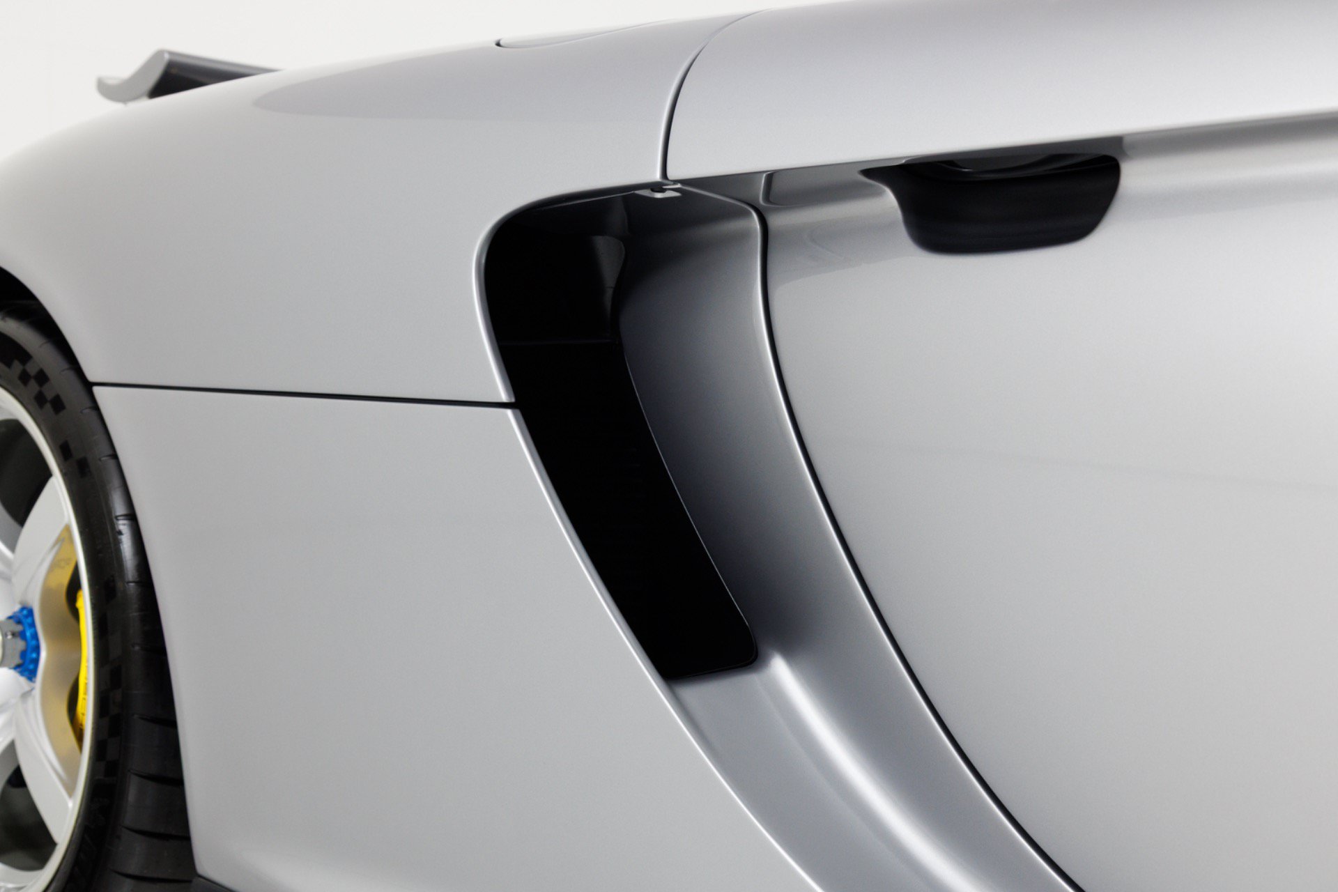 Used 2004 Porsche Carrera GT RWD image 69
