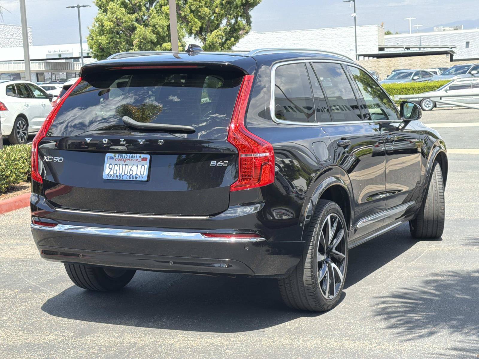 Certified 2023 Volvo XC90 B6 Plus w/ Protection Package Premier AWD/4WD image 5