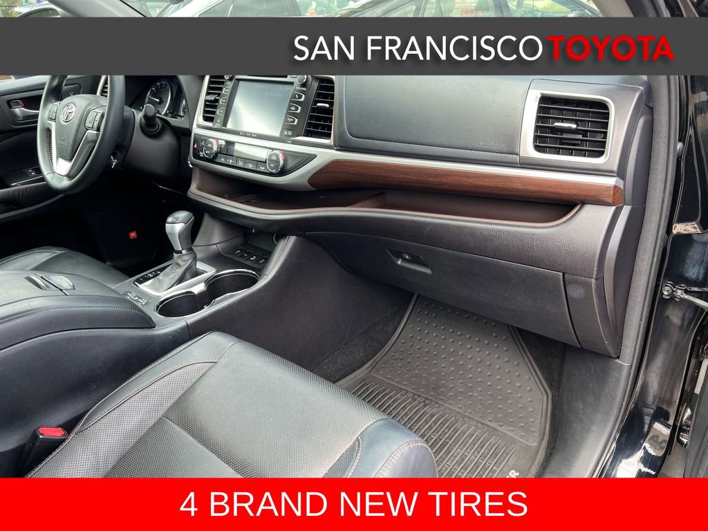 Used 2016 Toyota Highlander Limited image 24