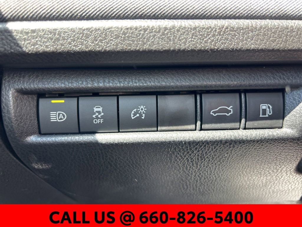 Used 2026 Toyota Camry LE FWD image 21