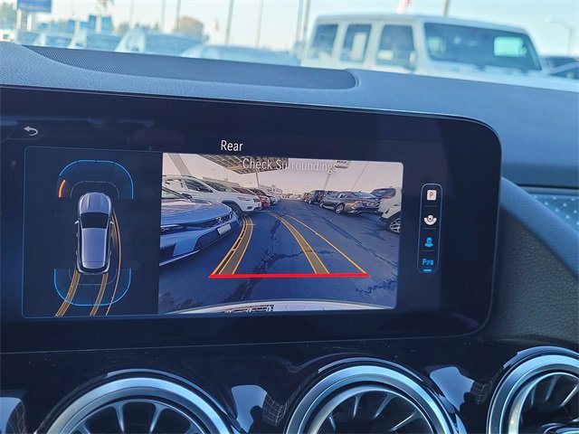 Used 2025 Mercedes-Benz GLA 250 image 10