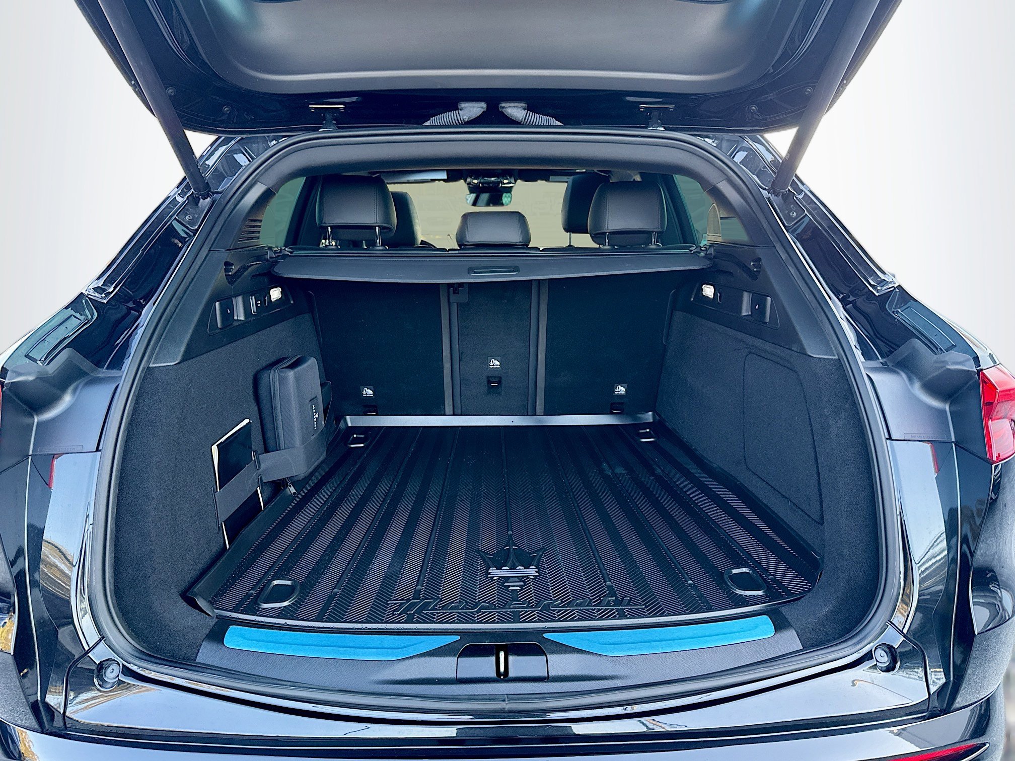 Certified 2024 Maserati Grecale GT image 12