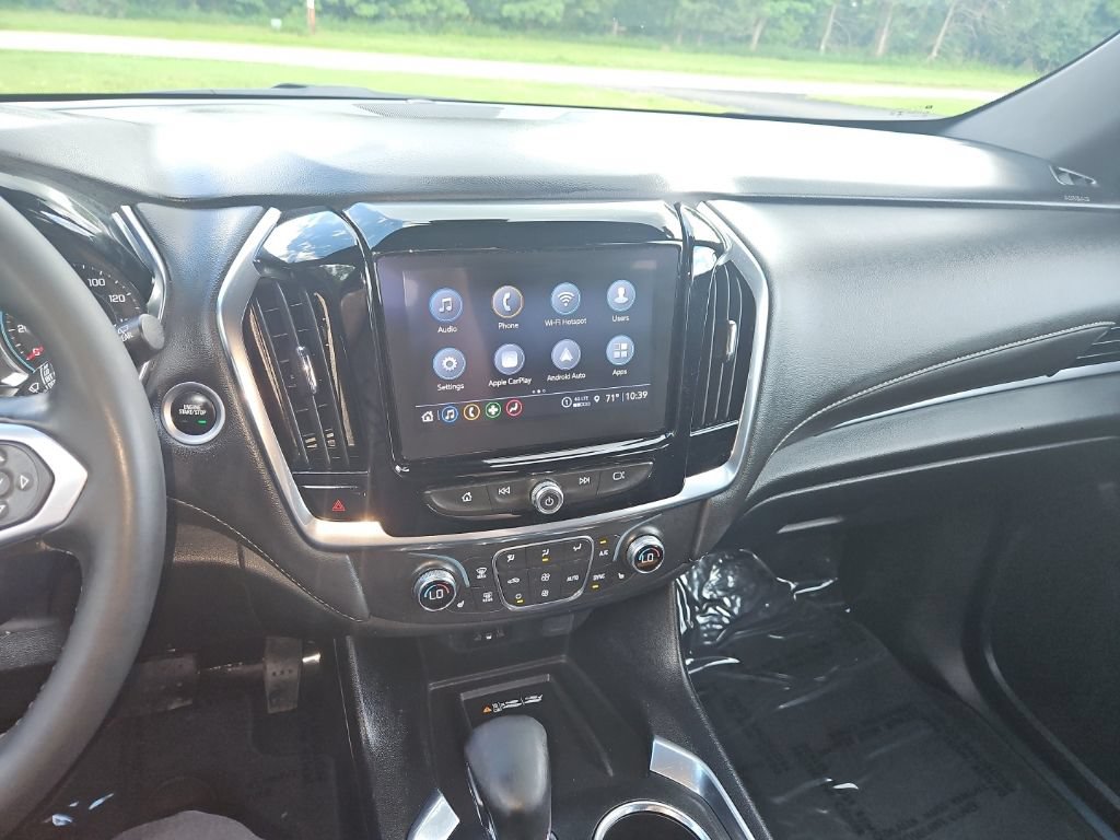 Used 2023 Chevrolet Traverse LT AWD/4WD image 17