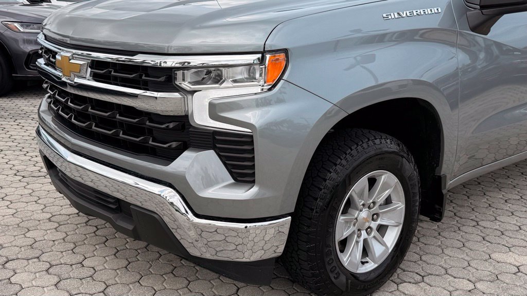 Used 2025 Chevrolet Silverado 1500 LT RWD image 15