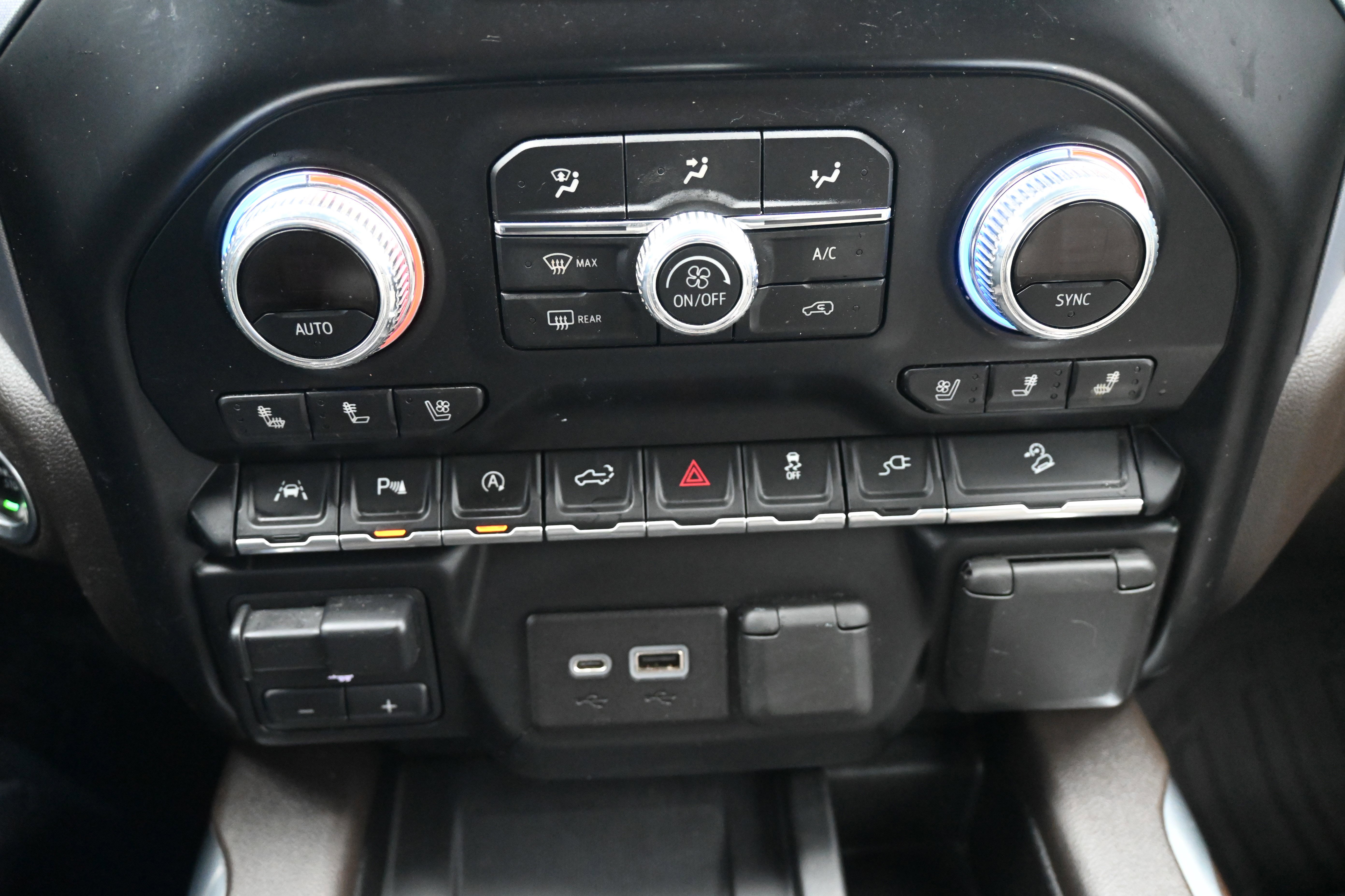 Used 2019 GMC Sierra 1500 SLT w/ SLT Premium Plus Package image 28