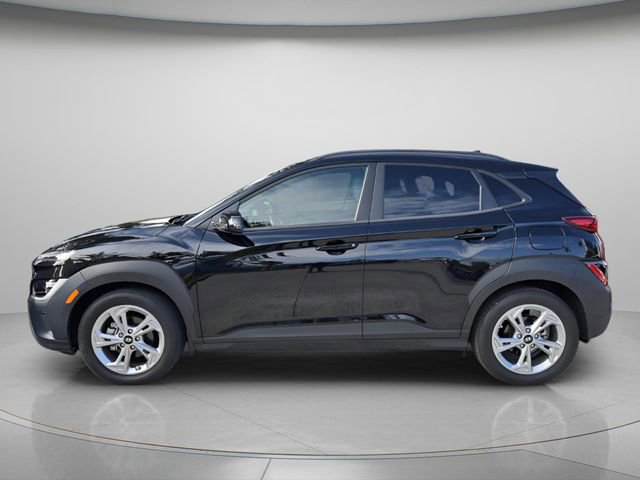 Used 2023 Hyundai Kona SEL w/ Convenience Package FWD image 4