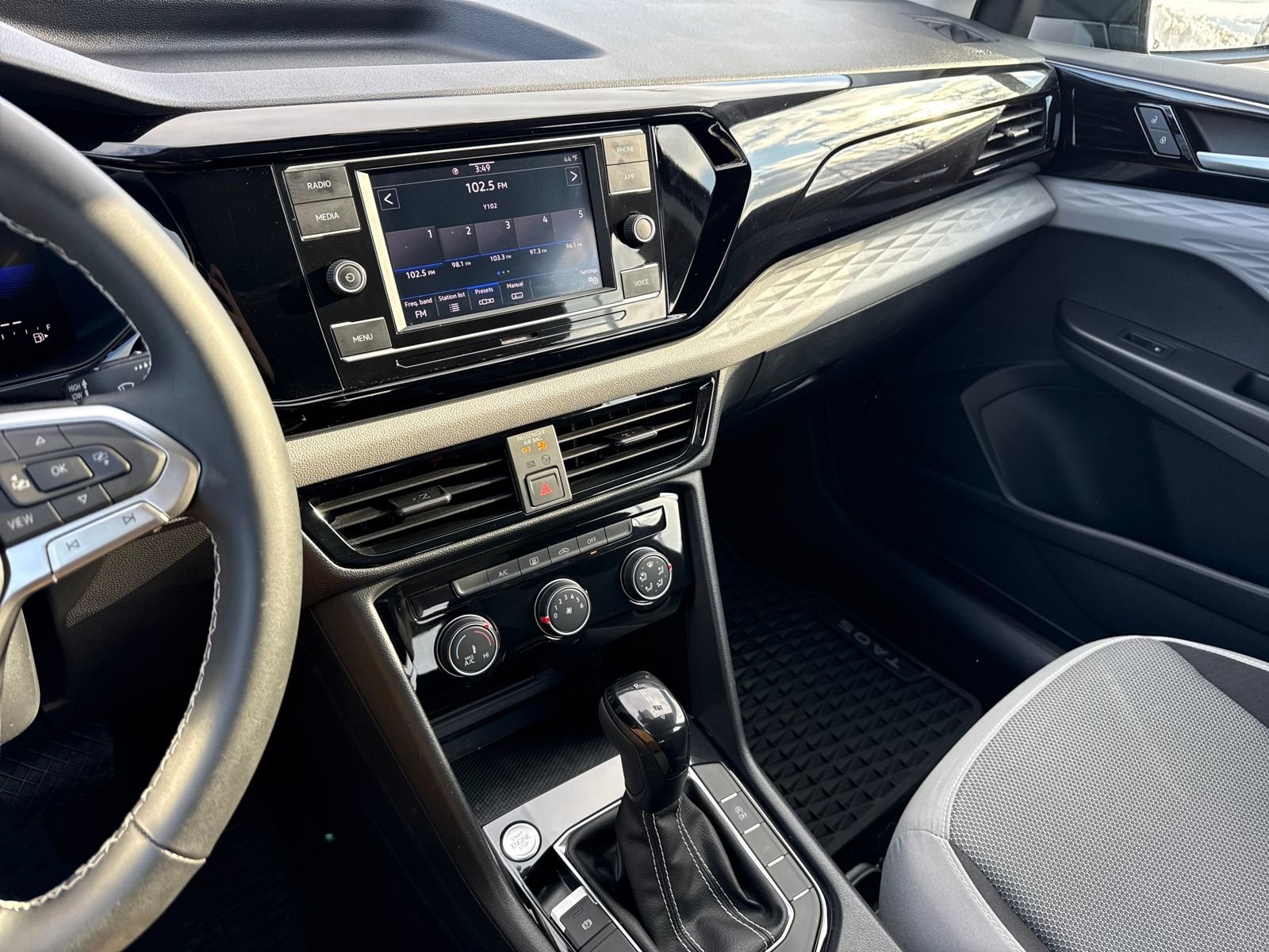 Certified 2023 Volkswagen Taos S image 18