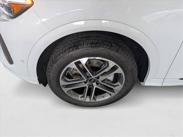 New 2025 Audi Q5 Premium Plus w/ Premium Plus AWD/4WD image 10