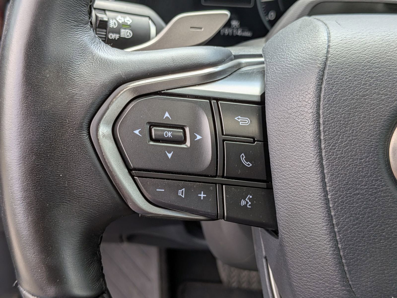 Used 2024 Lexus RX 350 Premium w/ Convenience Package image 18