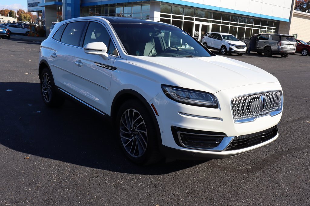Used 2020 Lincoln Nautilus Reserve image 2
