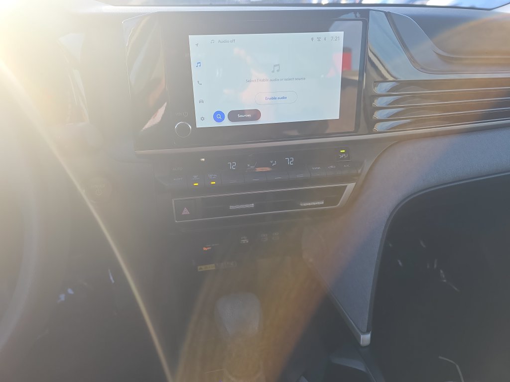 Used 2025 Toyota Camry LE FWD image 17