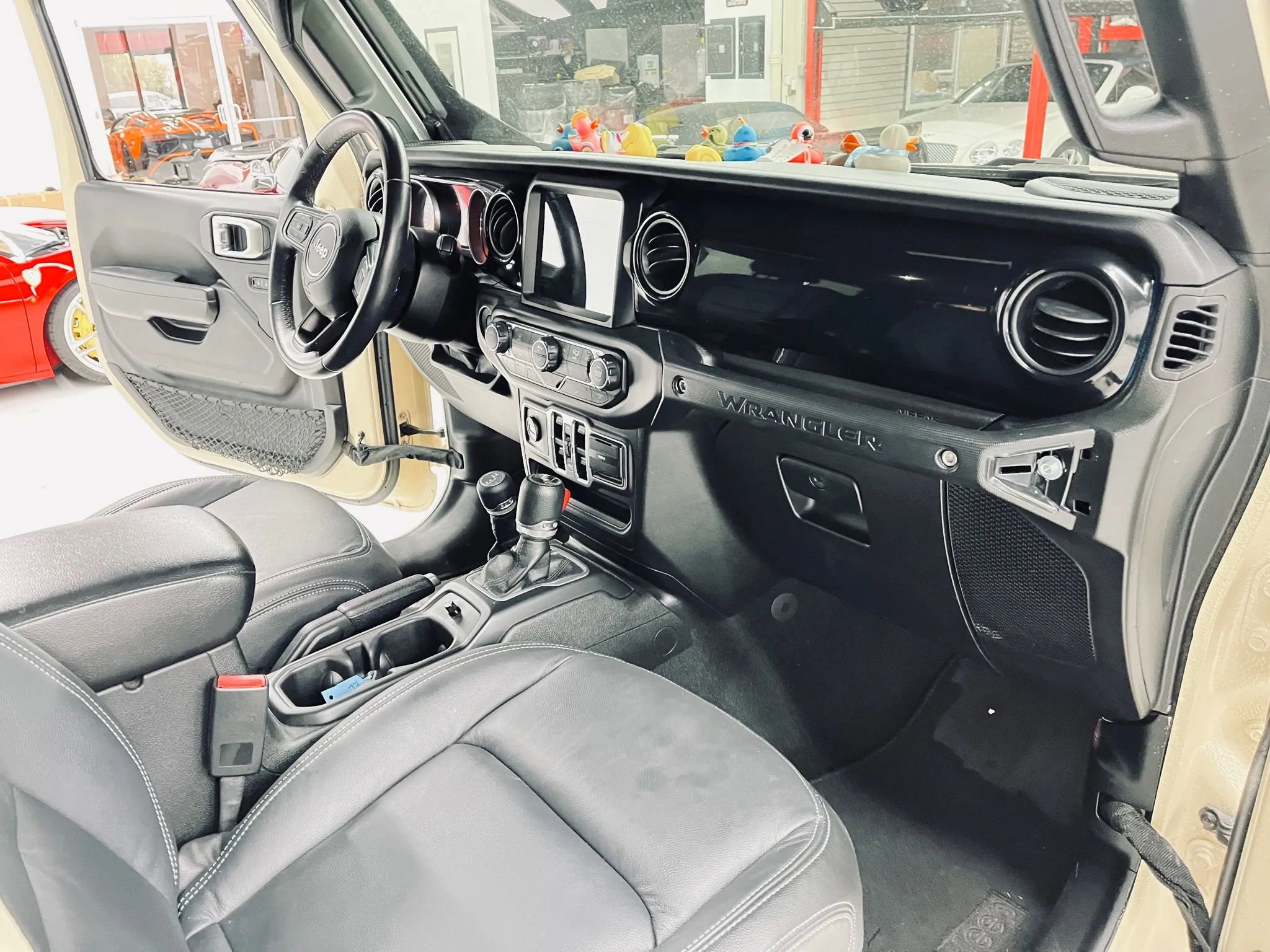 Used 2018 Jeep Wrangler Unlimited Sport S image 17