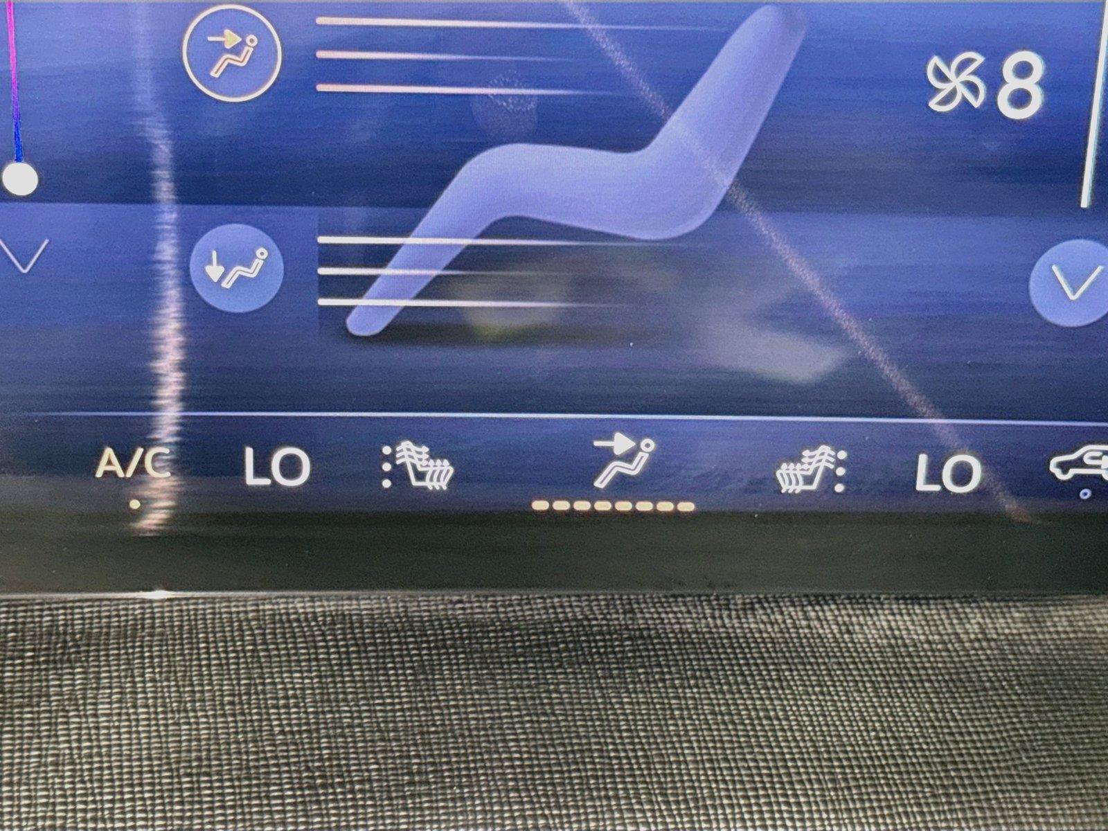 Certified 2026 Buick Enclave Sport Touring FWD image 19