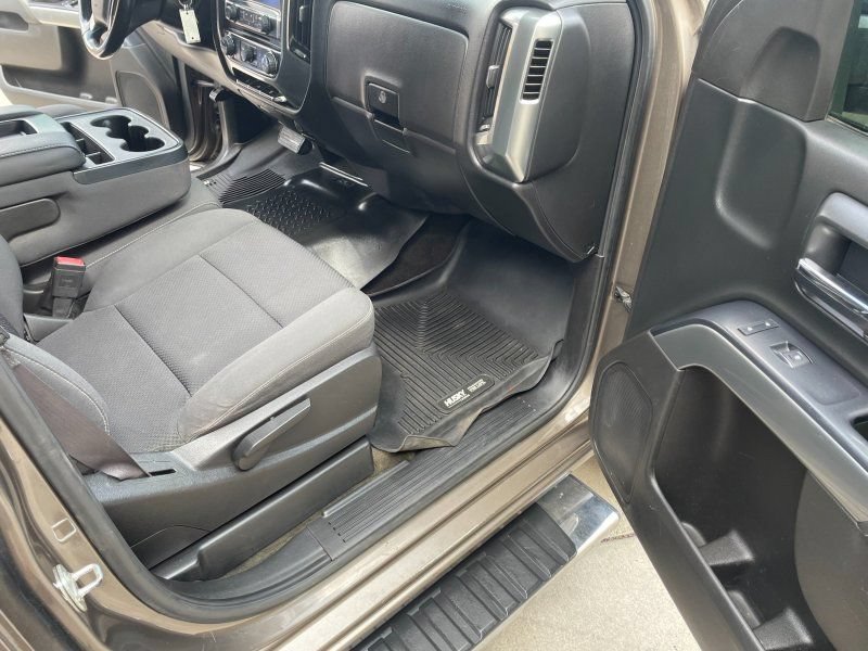 Used 2015 Chevrolet Silverado 2500 LT w/ LT Convenience Package AWD/4WD image 7